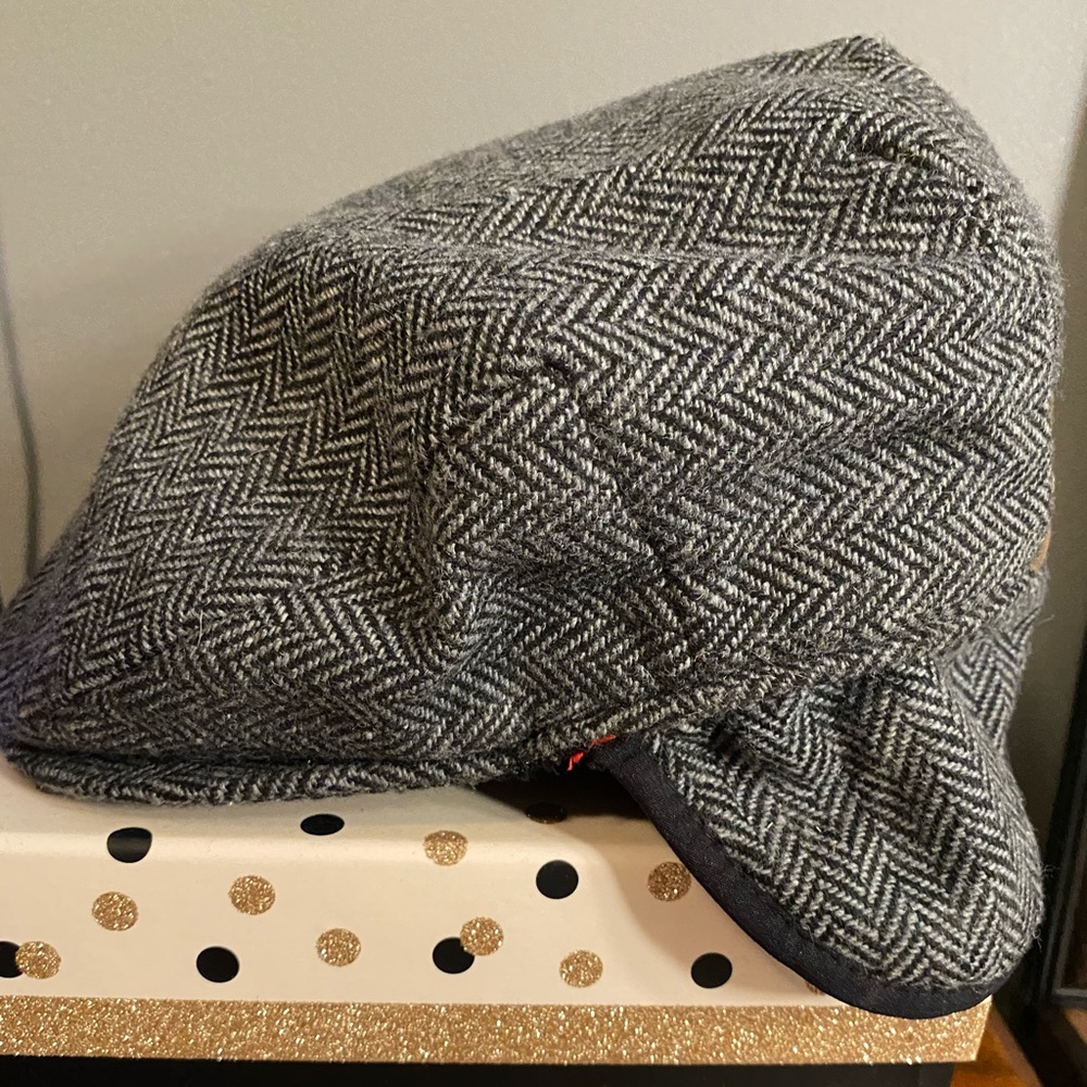 Woolrich flat cap with ear flaps size large